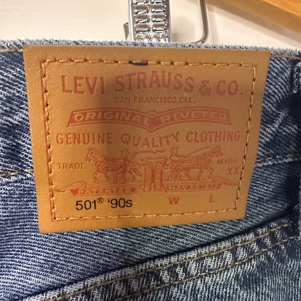 Levis Premium 501 90s Mens Straight Leg‎ Blue Denim Jeans W30 L30 Button Fly - Picture 4 of 10